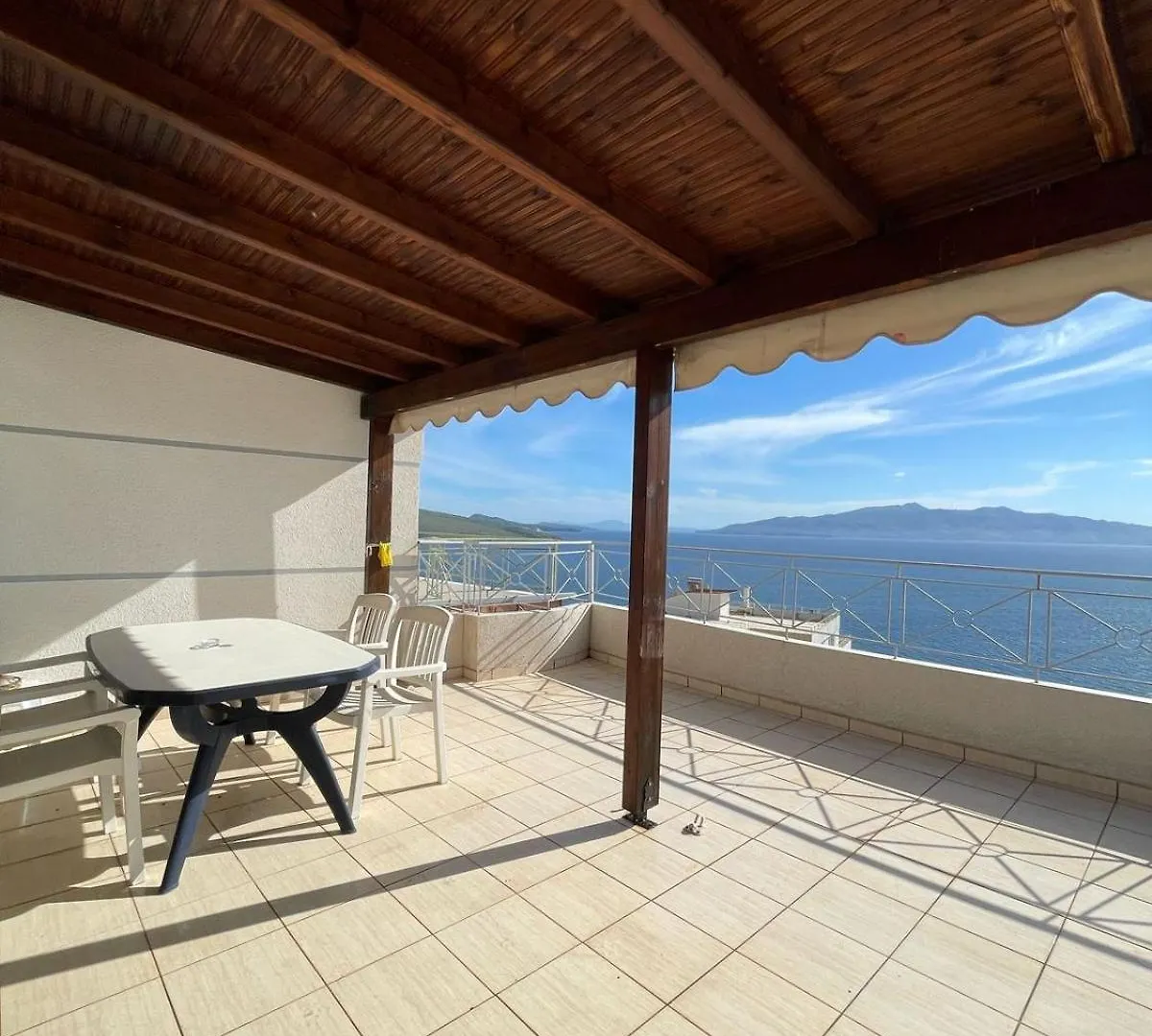 Blue Bay Saranda Apartment
